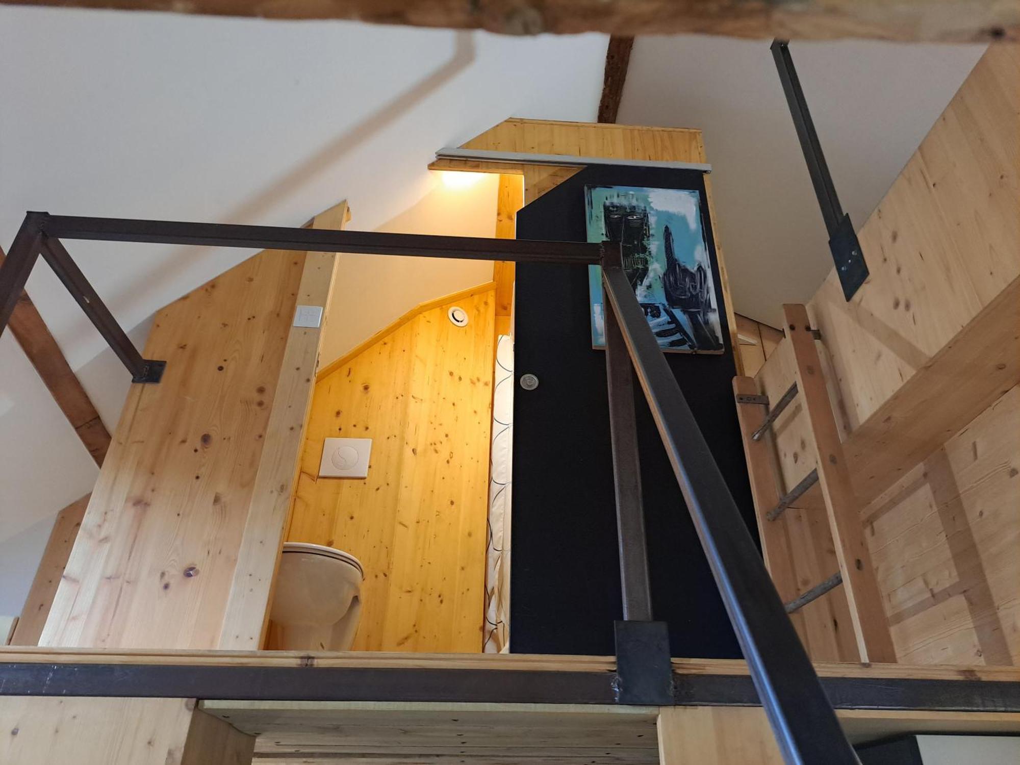 Studio Meuble Proche Conseil Departemental Du Jura Lons-le-Saunier Bagian luar foto